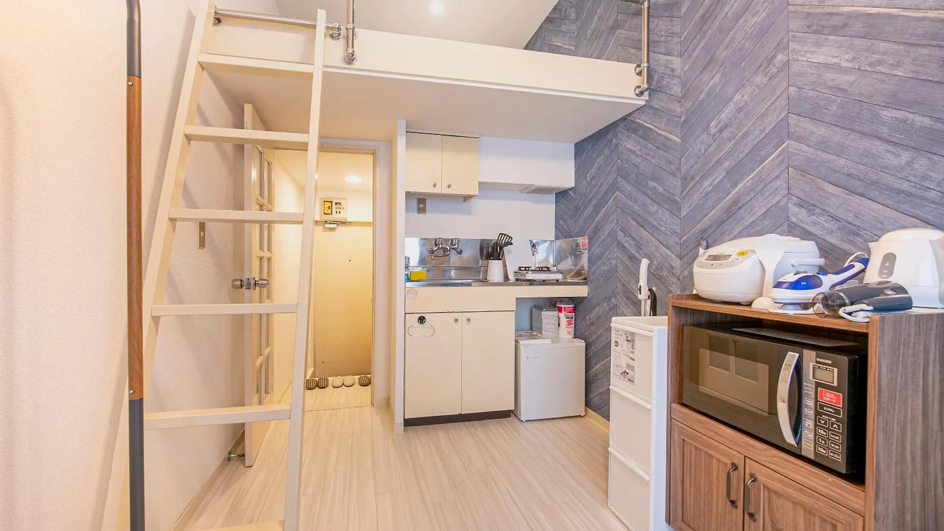 Plaza De La Brea Apartment Tokyo