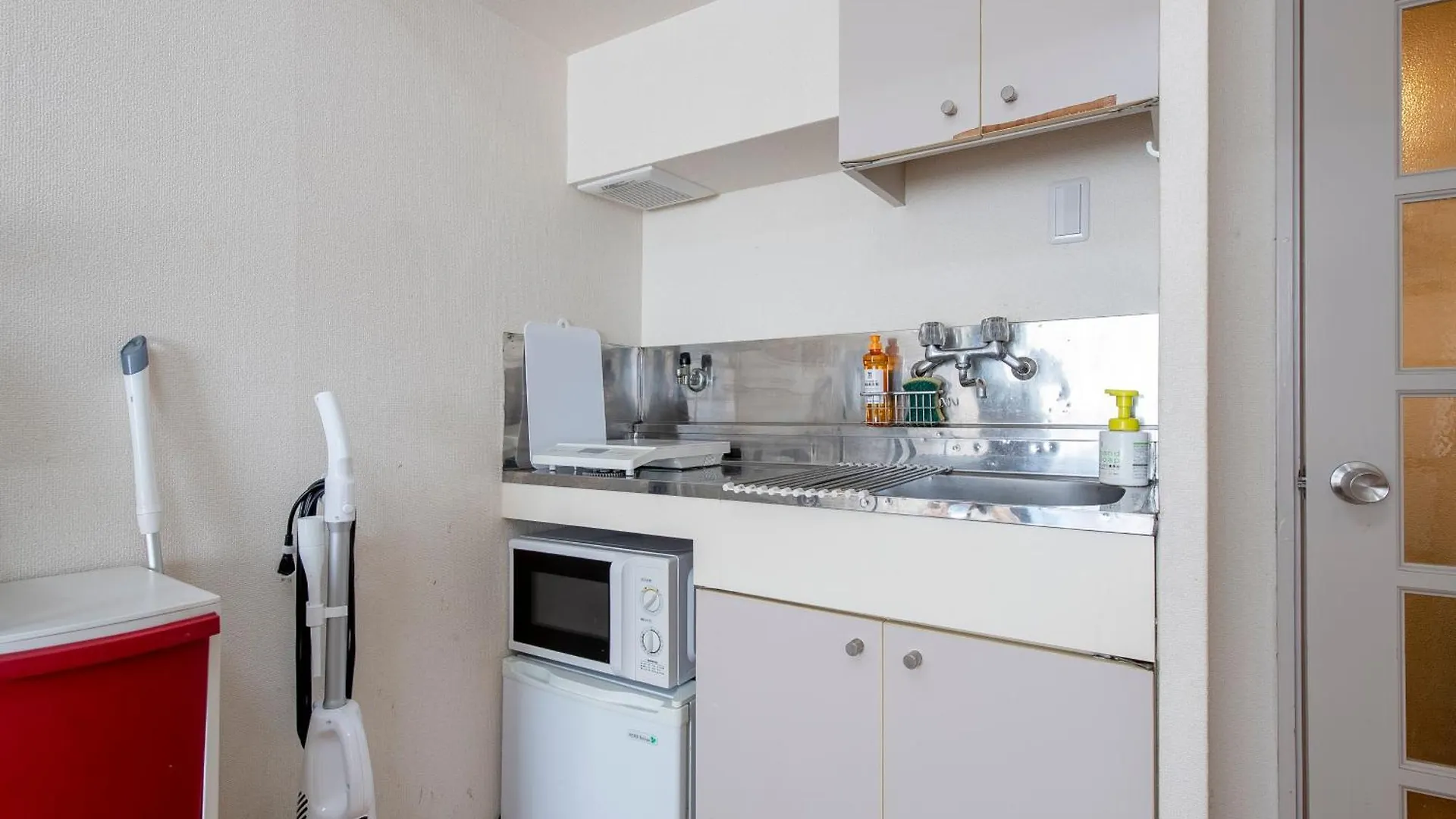 Plaza De La Brea Apartment Tokyo 0*,